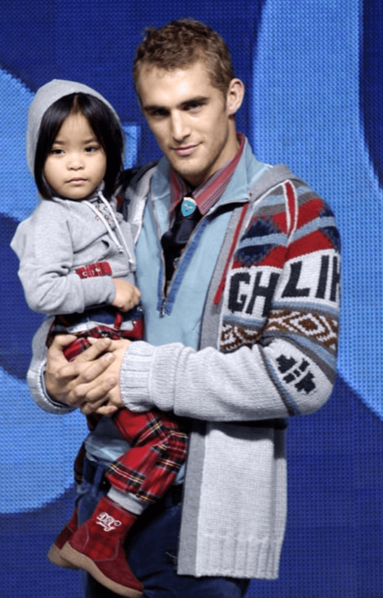 AW2004 Dolce & Gabbana Winter Grey Wool Zip-up Hoodie wHPFDEw 1