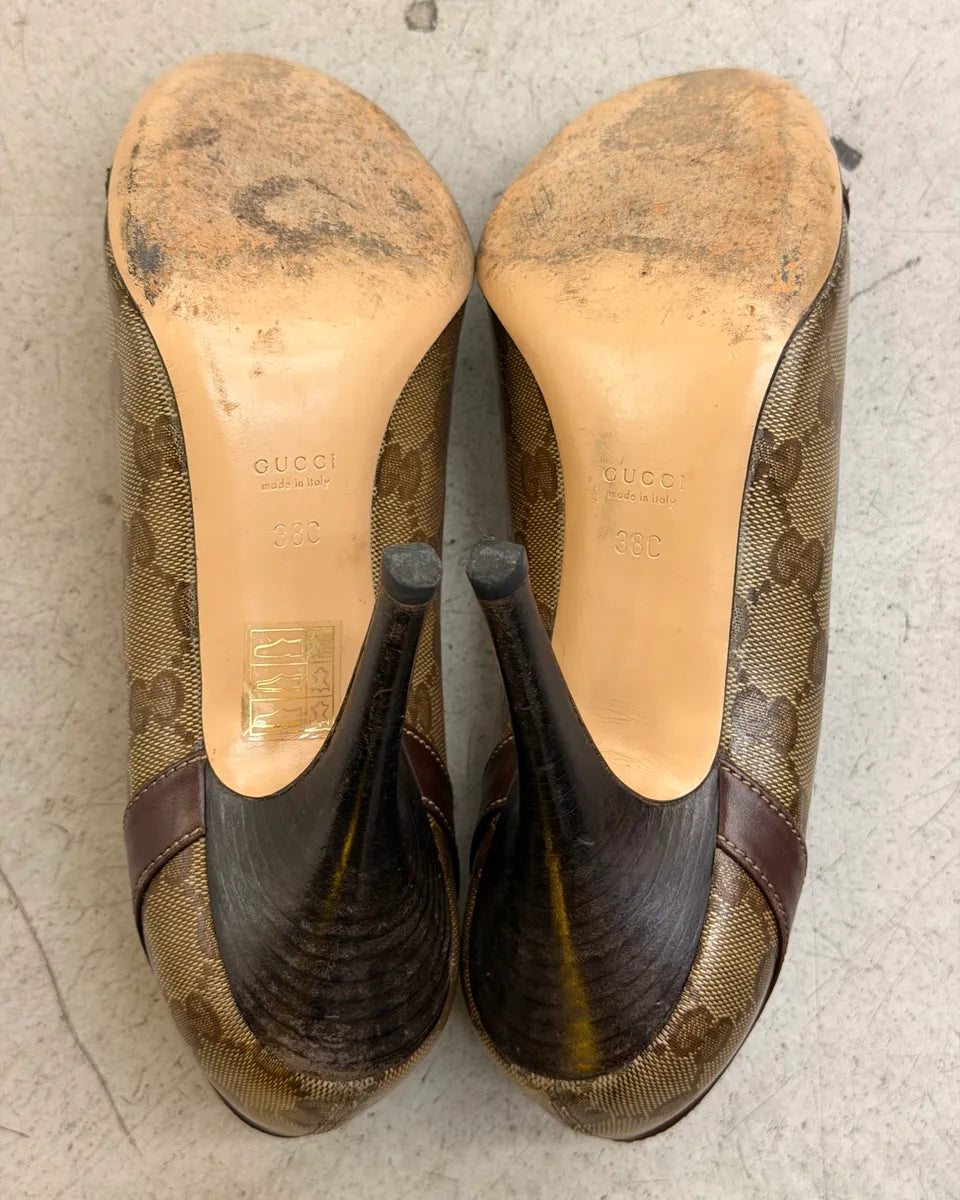AW2004 Gucci Brown Leather Monogram Bow Heels by Tom Ford fENCYcf 10