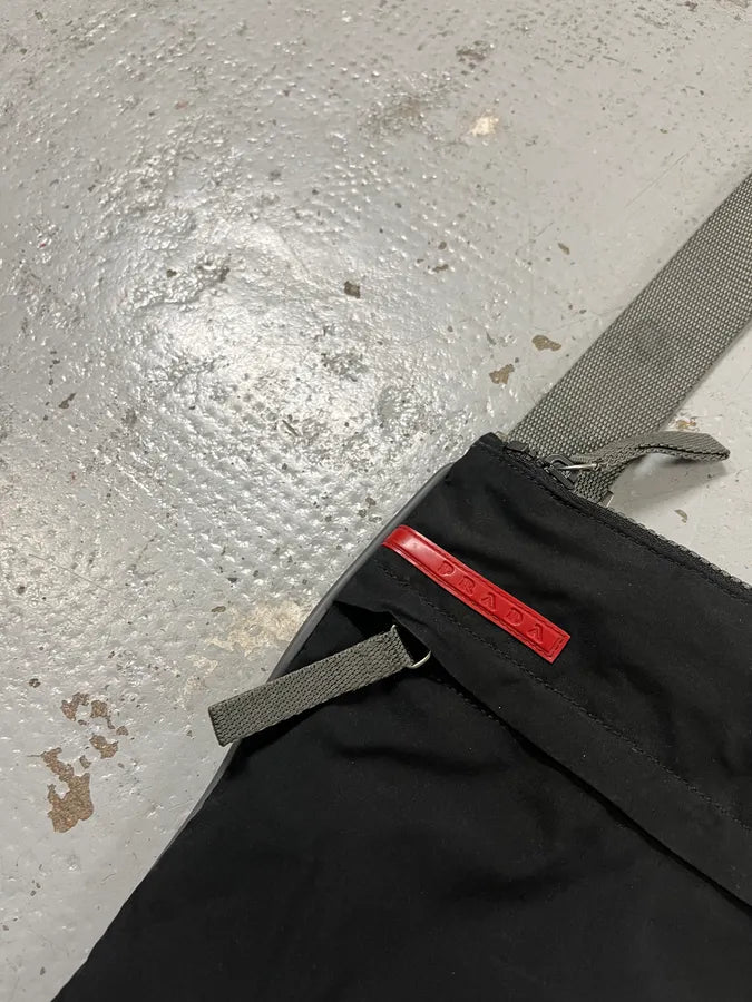 AW2004 Prada Black Nylon Contemporary Shoulder Bag HmdeQqe 3