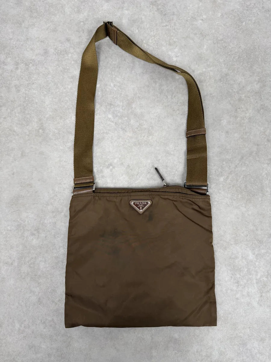 AW2004 Prada Humanoid Brown Nylon Shoulder Bag CXxqQRP 1