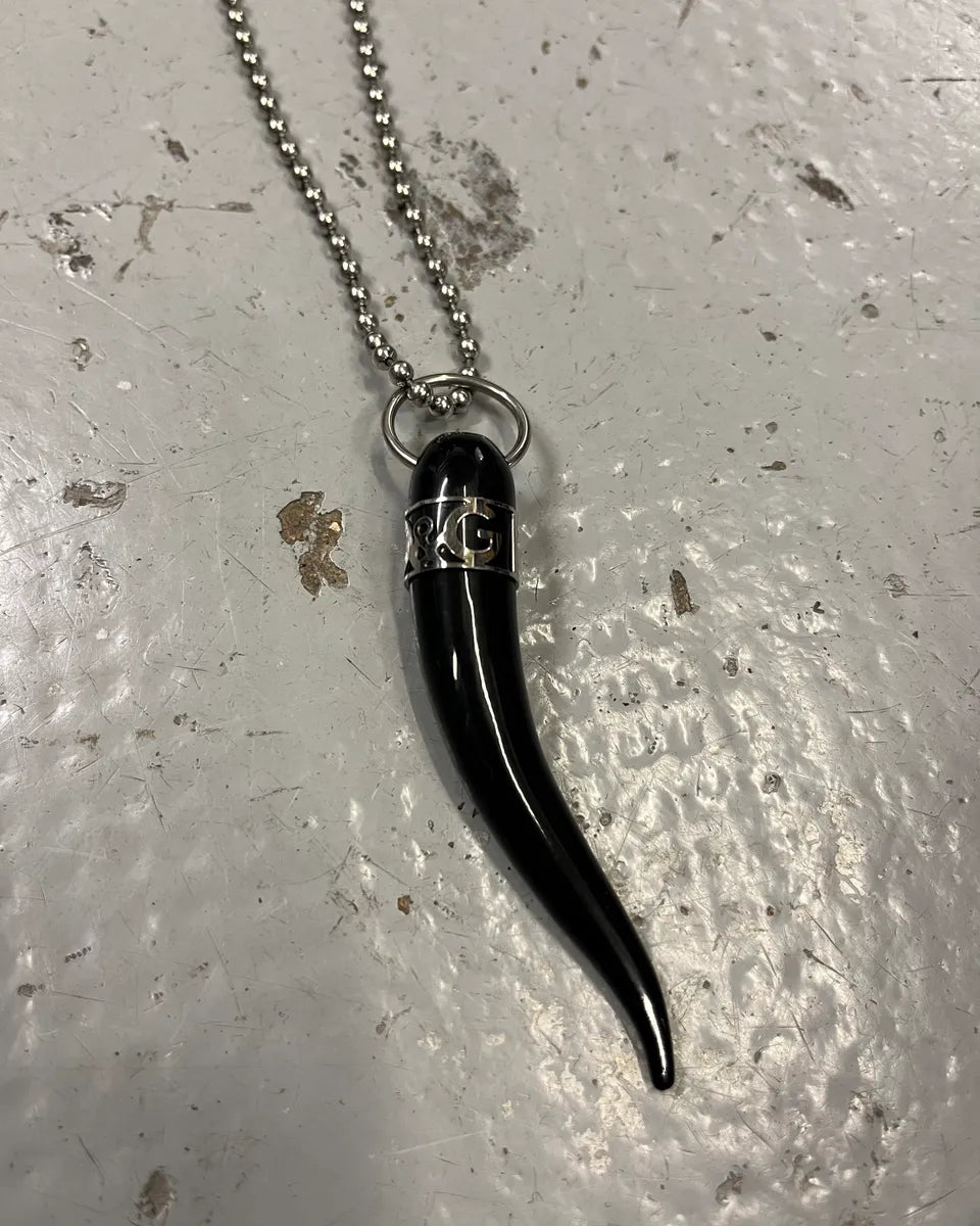 AW2005 Dolce & Gabbana Black Resin Horn Pendant Necklace ctnMpHW 4