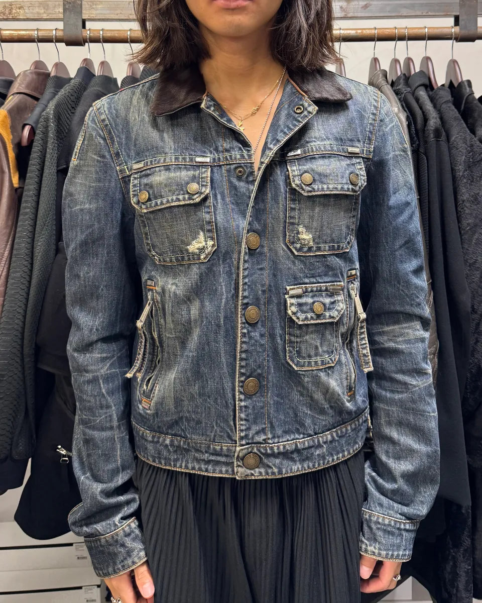 AW2005 Dsquared2 Pony Collar Distressed Denim Jacket PoLrGnx 3