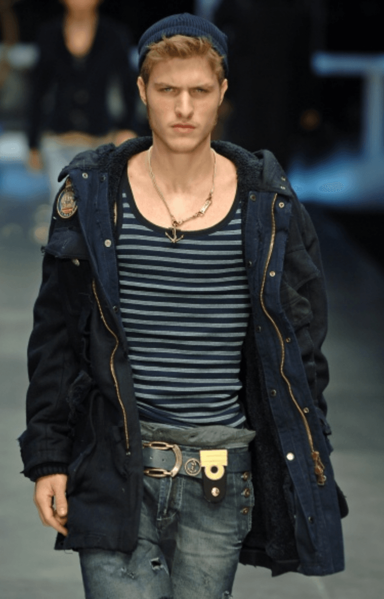 AW2006 Dolce & Gabbana Bronze Metal Anchor Chain Necklace QrFxUVS 2