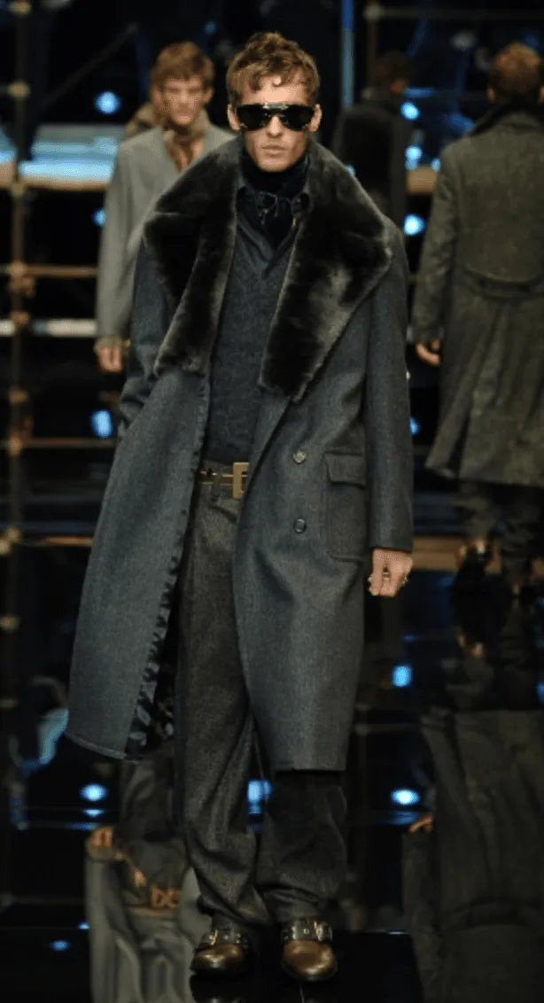 AW2006 Dolce & Gabbana Grey Wool Premium Fur Collar Royal Coat IavTiki 1
