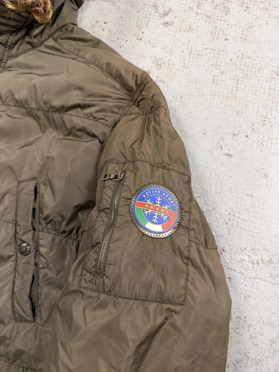 AW2006 Prada Khaki Green Fur Hooded Puffer Jacket ytfyvJI 10