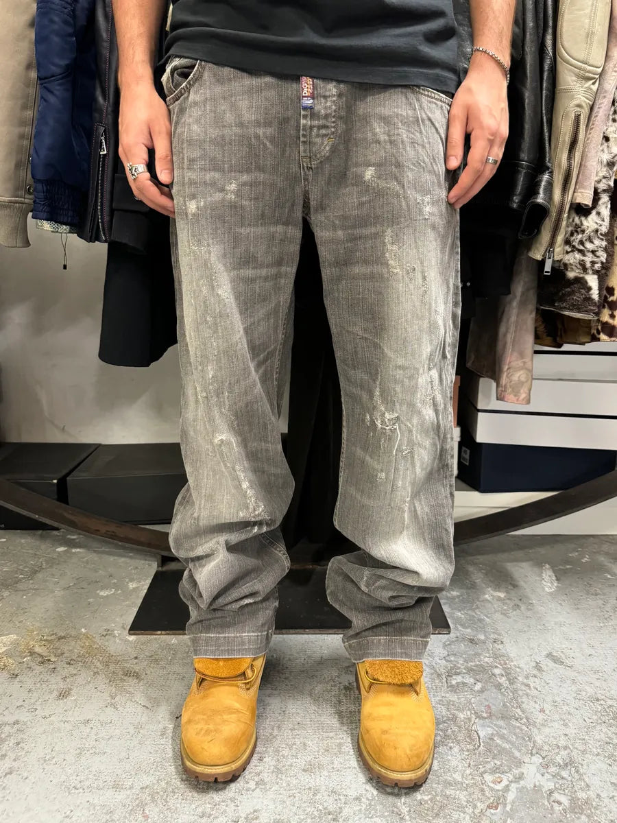 AW2008 Dolce & Gabbana Grey Faded Distressed Denim Jeans NaJTYNZ 1