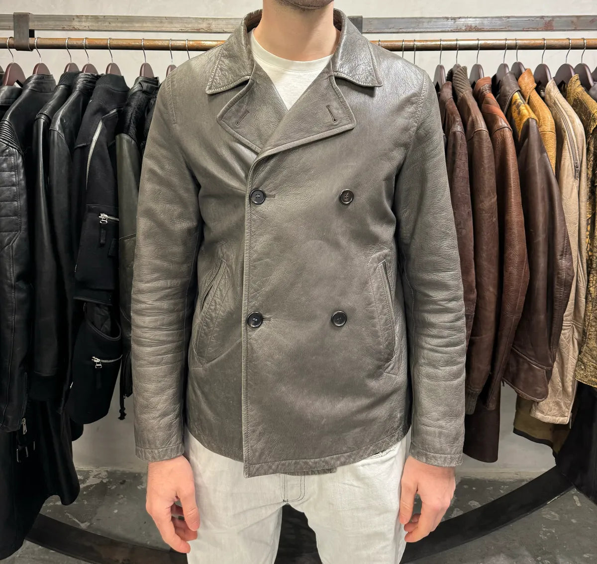 AW2008 Prada Grey Buttoned Premium Leather Jacket (M/L) cGFjVdw 1