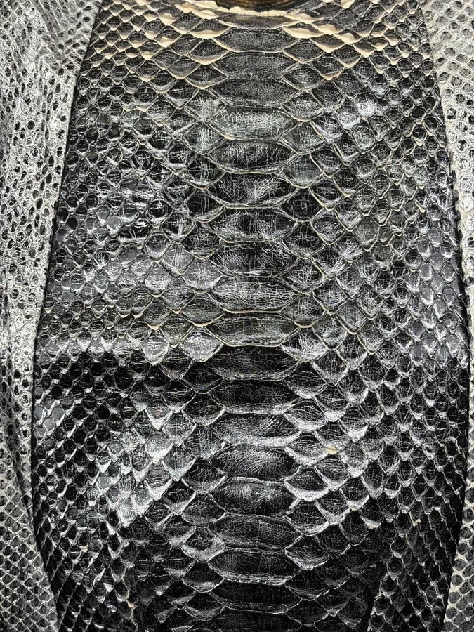 SS2008 Gucci Black & Silver Python Leather Tote Bag by Frida Giannini VCshRkW 10