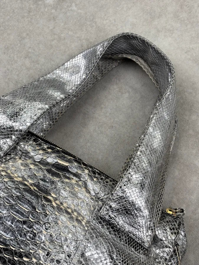 SS2008 Gucci Black & Silver Python Leather Tote Bag by Frida Giannini VCshRkW 15