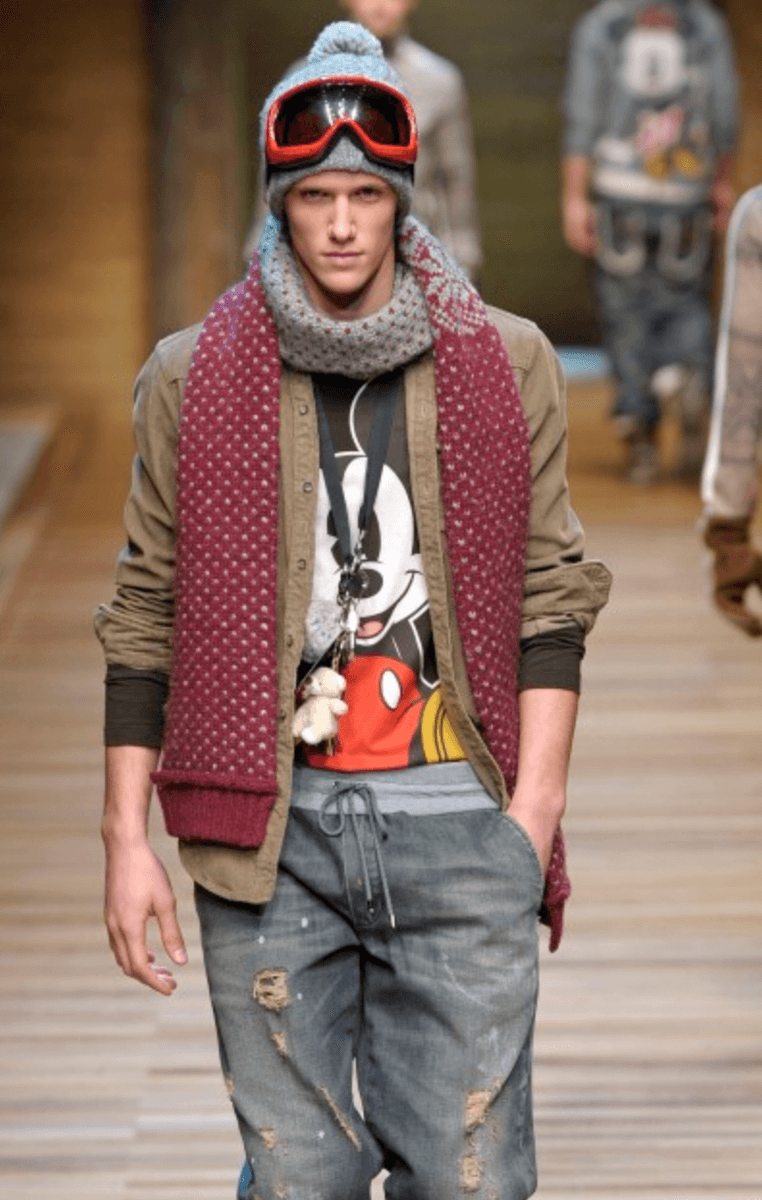 AW2010 Dolce & Gabbana Black Mickey & Minnie Longsleeve pMGFMXY 1