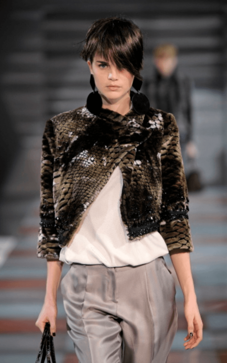 AW2010 Emporio Armani Faux Fur Rhinestone-Embellished Brown Jacket UDqMTrs 1