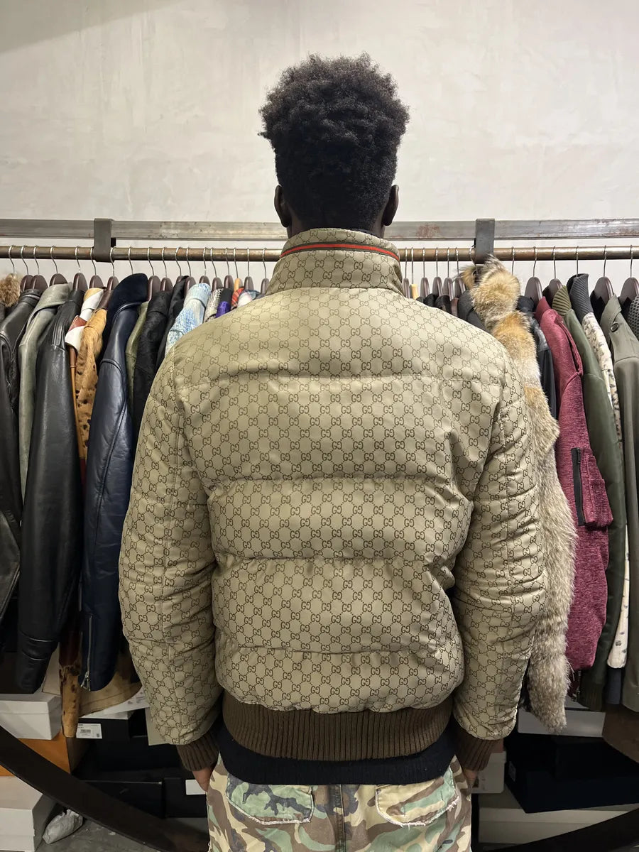 AW2011 Gucci Monogram Beige Propaganda Puffer Bomber Jacket KWWaFUd 2