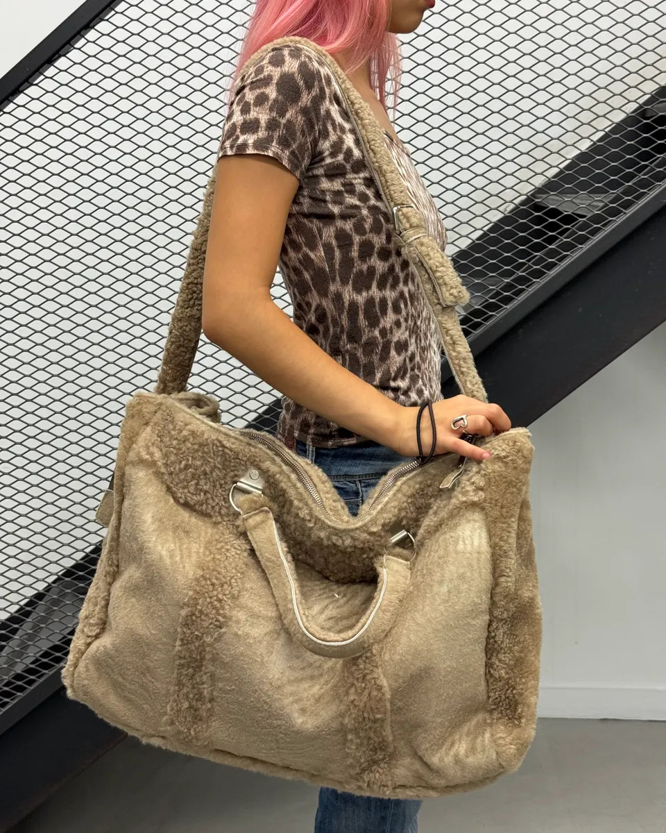 AW2012 Maison Margiela Beige Shearling Fur Crossbody Bag  vgxffDN 3