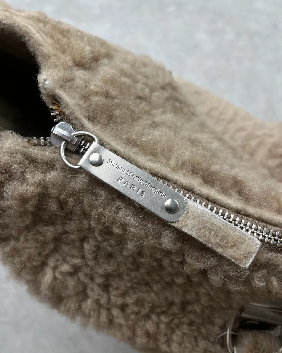 AW2012 Maison Margiela Beige Shearling Fur Crossbody Bag  vgxffDN 8