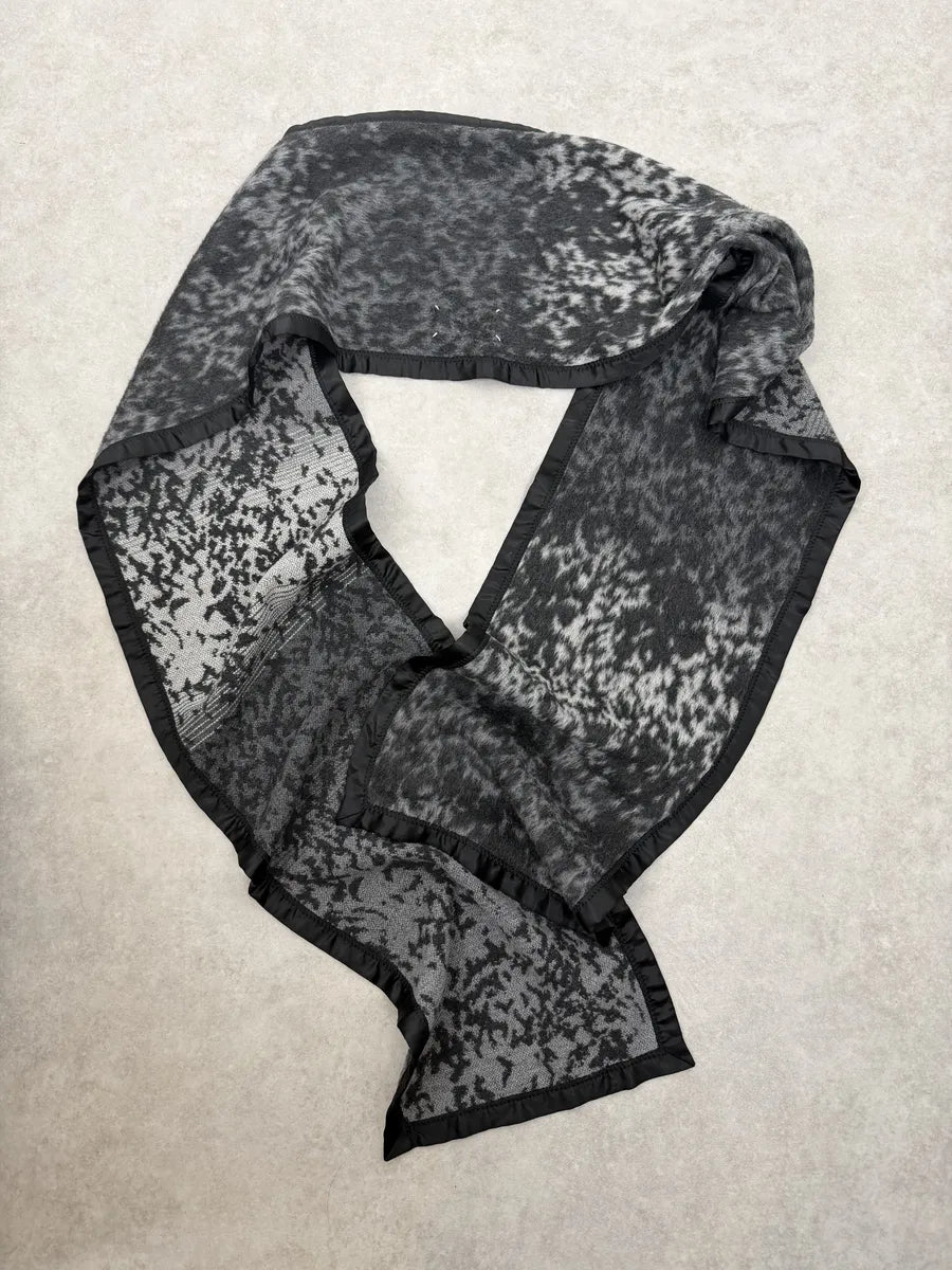 AW2012 Maison Margiela White & Black Gradient Nylon Scarf PVQqZkg 3