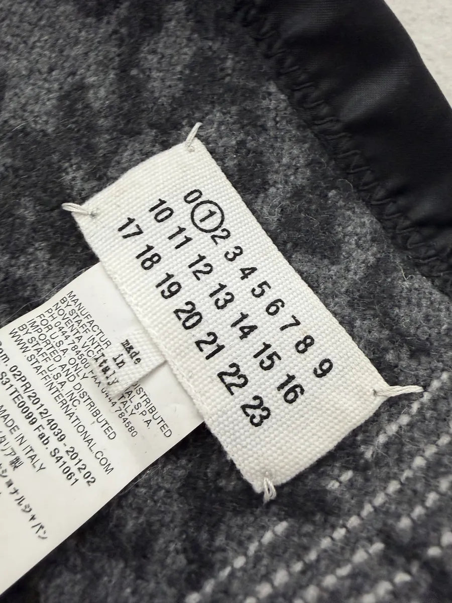 AW2012 Maison Margiela White & Black Gradient Nylon Scarf PVQqZkg 7