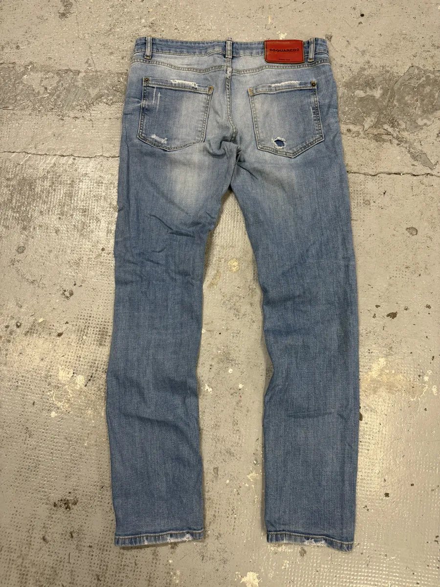 AW2014 DSquared2 Blue Distressed Patchwork Slim Denim Jeans jAxlbmN 4