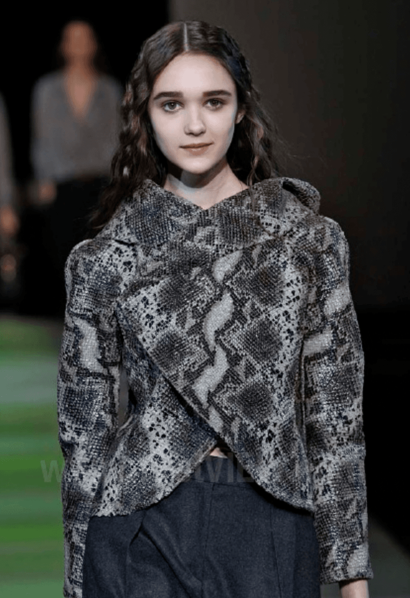 AW2014 Giorgio Armani Python Snakeskin Effect Light Hood Jacket pZFvvcM 2