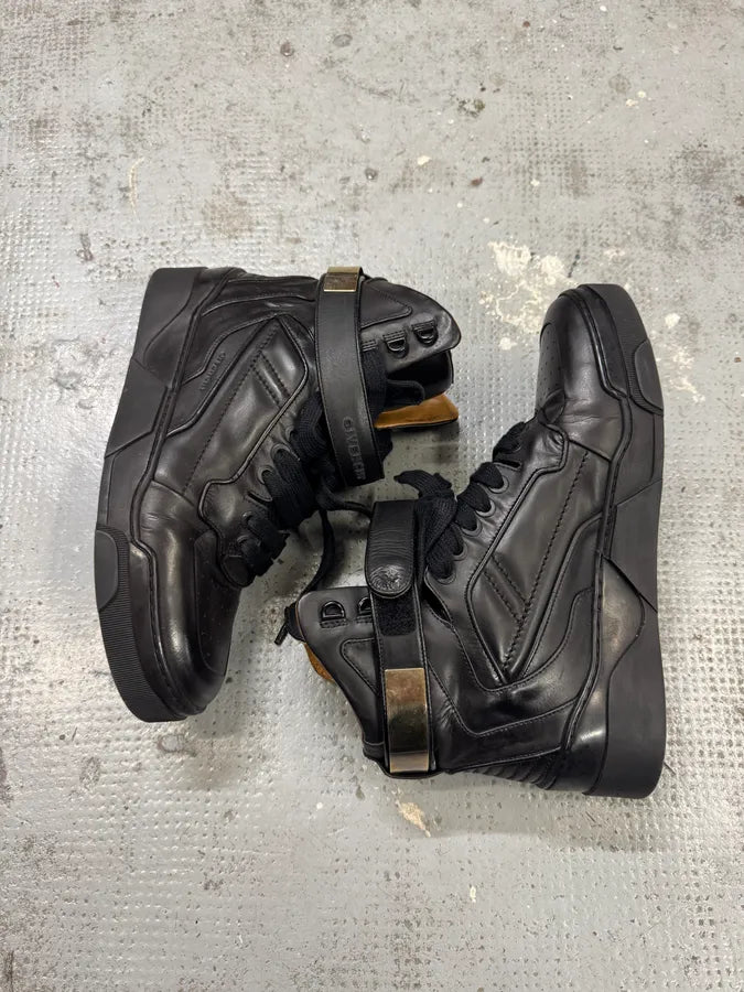 AW2014 Givenchy Tyson Black High Leather Sneakers by Riccardo Tisci tXIWAYz 2