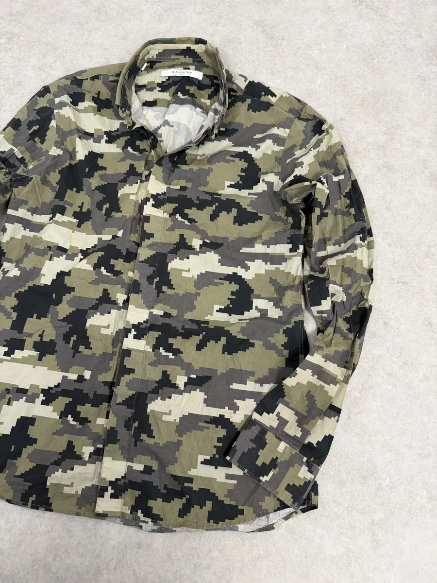 AW2015 Givenchy Camo Green Shirt by Riccardo Tisci WFBvguw 6