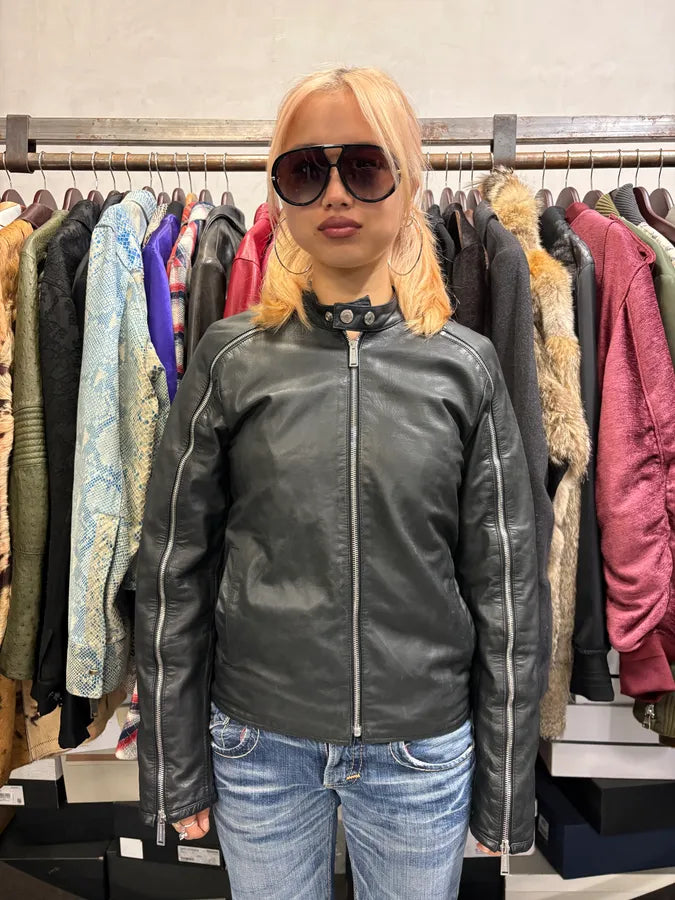 AW2016 Dsquared2 Black Leather Arm Zips Biker Jacket xHznHmJ 1