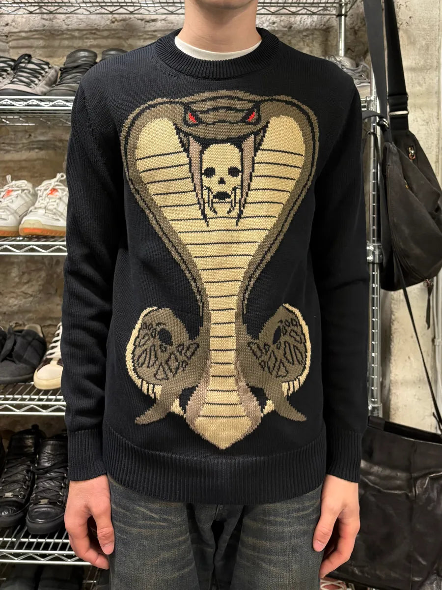 AW2016 Givenchy Black Cobra Sweater by Ticcardo Tisci eSgNBNM 1