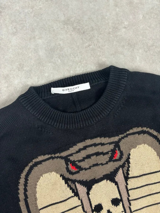 AW2016 Givenchy Black Cobra Sweater by Ticcardo Tisci HNULwtE 3