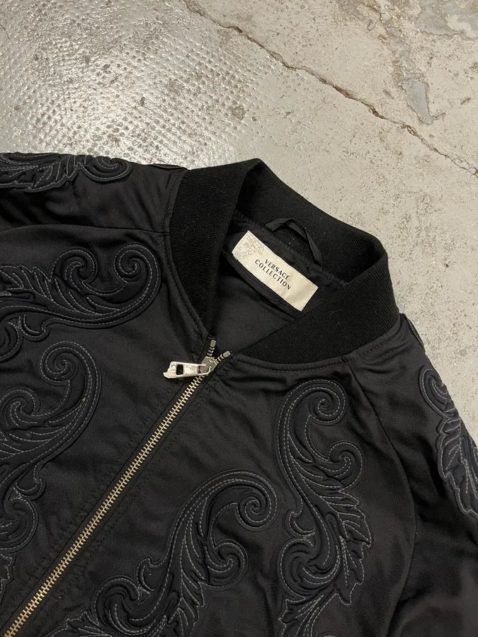 AW2016 Versace Black Royal Ornamenent Relief Bomber Jacket ACDvdpi 4