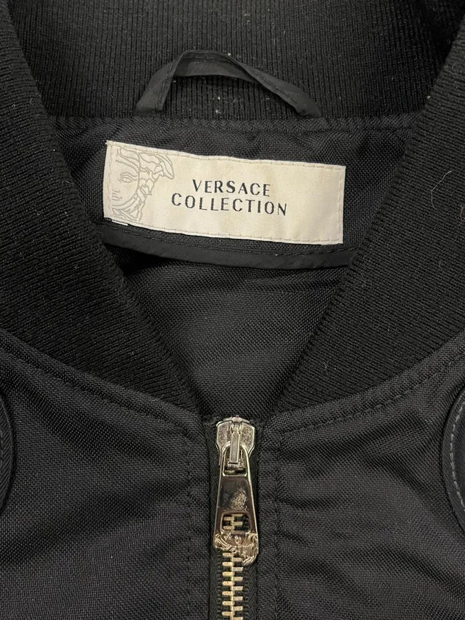 AW2016 Versace Black Royal Ornamenent Relief Bomber Jacket ACDvdpi 9