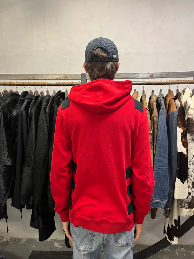 AW2017 Givenchy Black Padded Red Contemporary Hoodie by Riccardo Tisci sClALgP 1