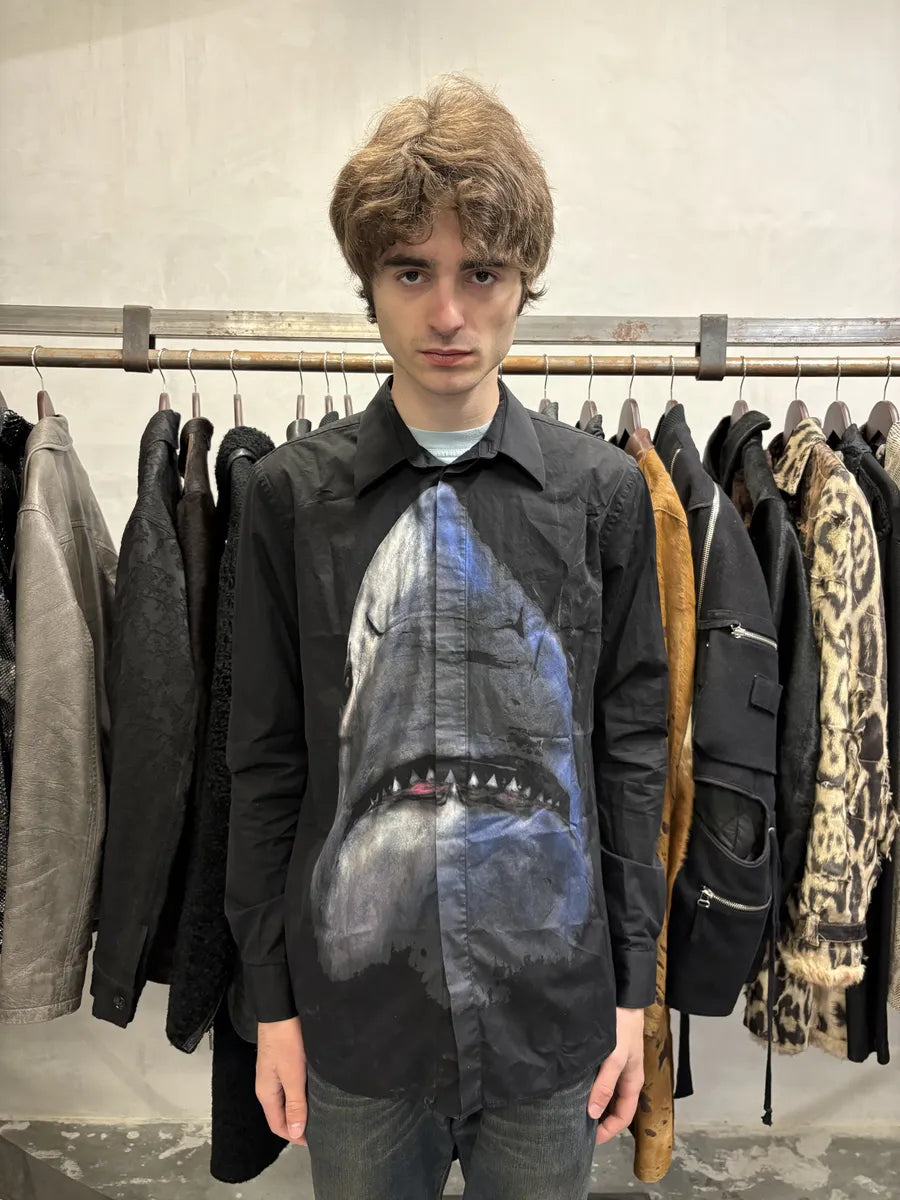 AW2017 Givenchy Jaws Shark Black Shirt by Riccardo Tisci (S/M) xQpkpZl 1