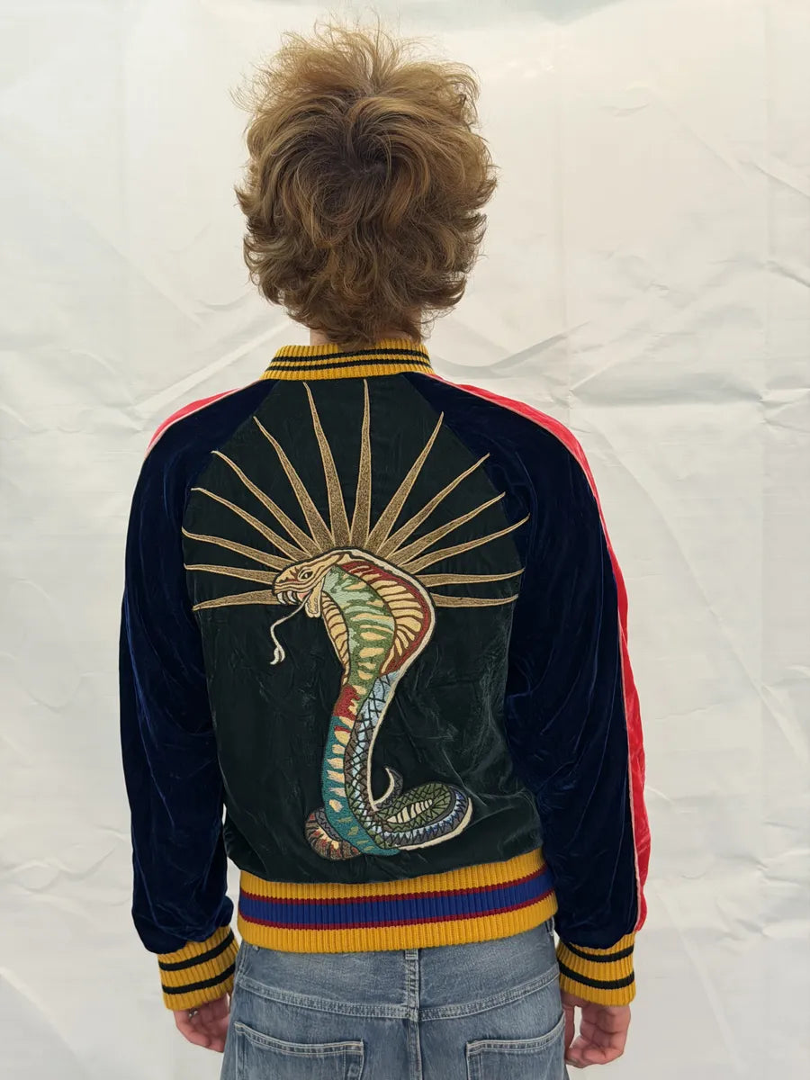 AW2017 Gucci Navy Velvet Embroidered Cobra Floral Bomber Jacket REJABPb 3
