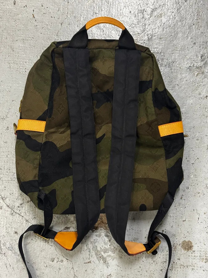 AW2017 Louis Vuitton X Supreme Khaki Camo Monogram Backpack dWXoJdI 1