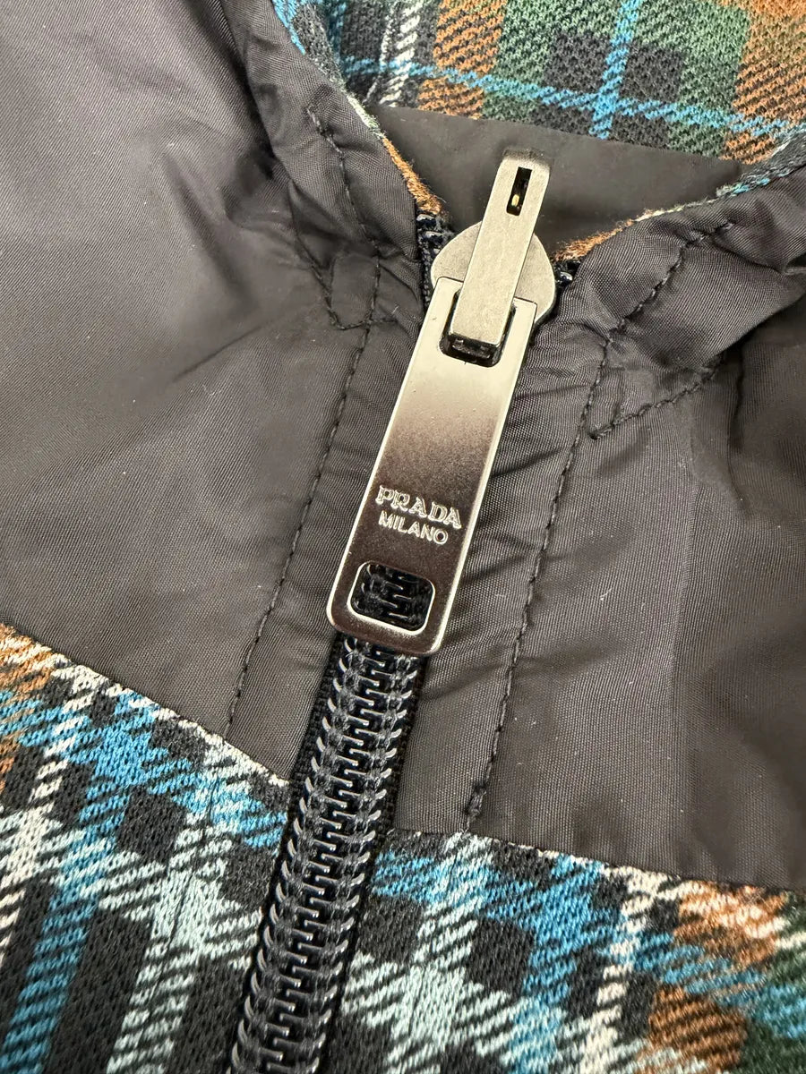 AW2017 Prada Black & Multicolor Reversible Checkered Windbreaker Jacket rOjXppU 12