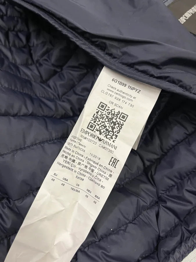 AW2018 Emporio Armani Quilted Navy Puffer Jacket JvfsOTY 10