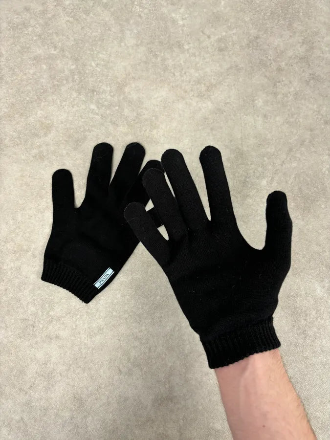 AW2018 Prada Black Signature Gloves JxEOidf 1
