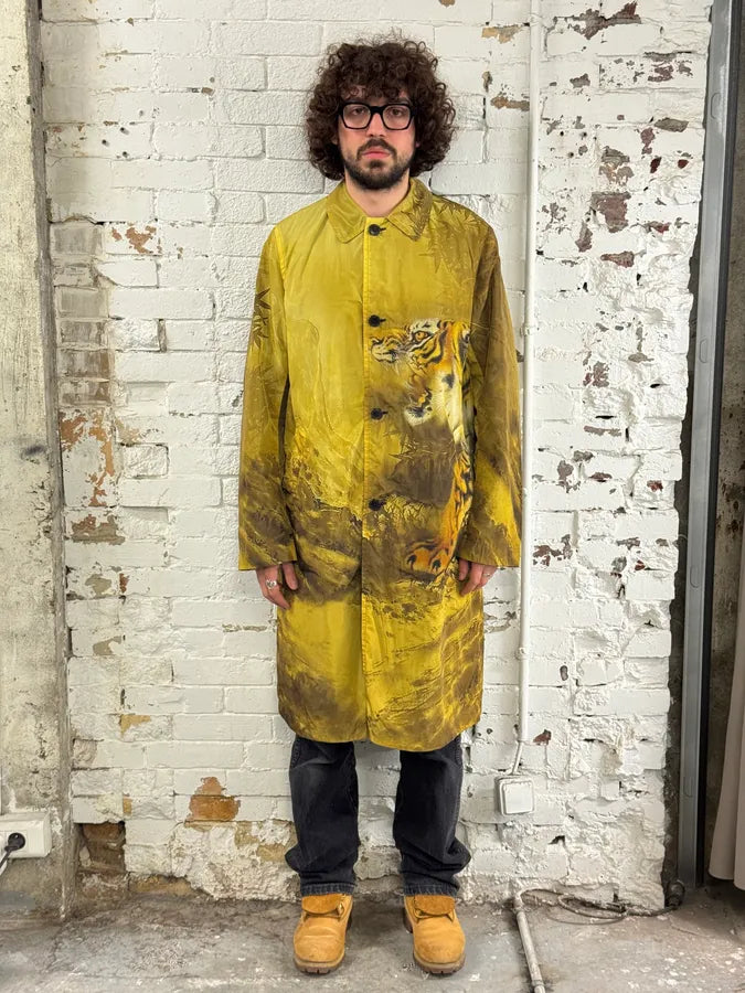 AW2020 Dries Van Noten Tiger Print Reversible Trench Coat lwOnWLS 1