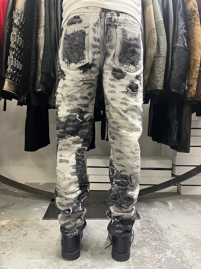 AW2022 Givenchy Distressed Monochrome Slim Jeans agKwNSB 2