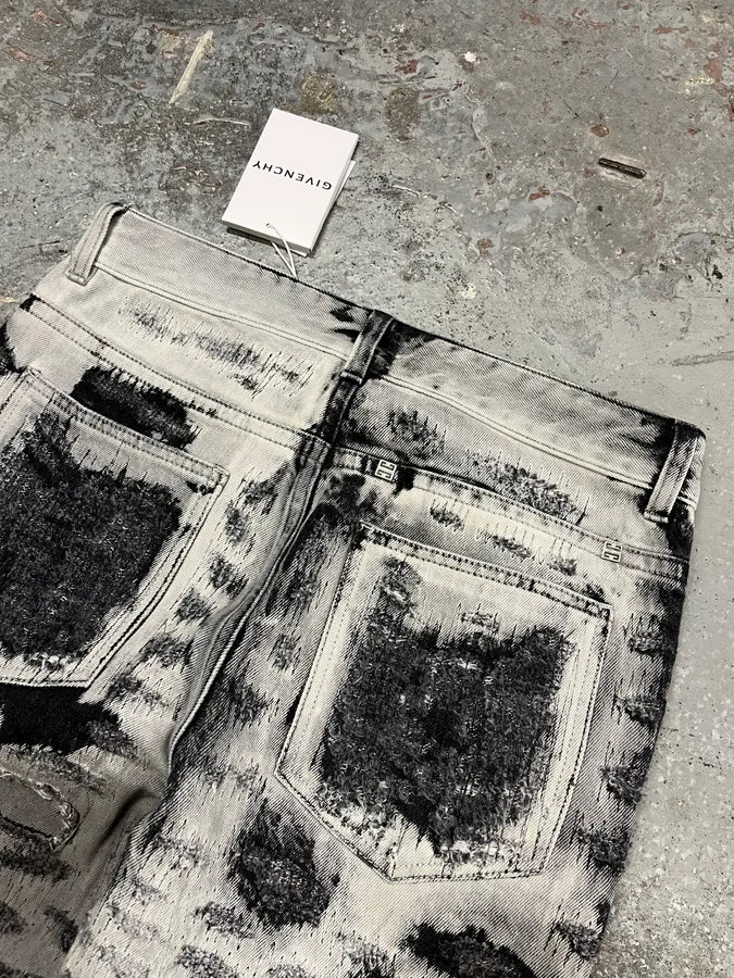 AW2022 Givenchy Distressed Monochrome Slim Jeans agKwNSB 4