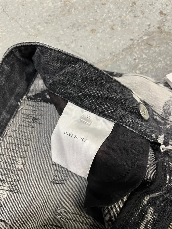 AW2022 Givenchy Distressed Monochrome Slim Jeans agKwNSB 8