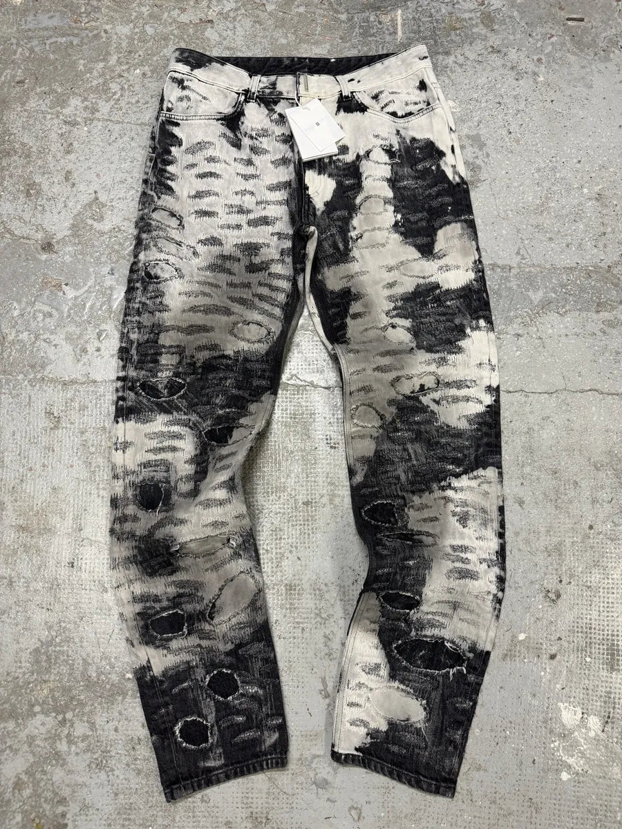 AW2022 Givenchy Distressed Monochrome Slim Jeans  CyYYXfb 0