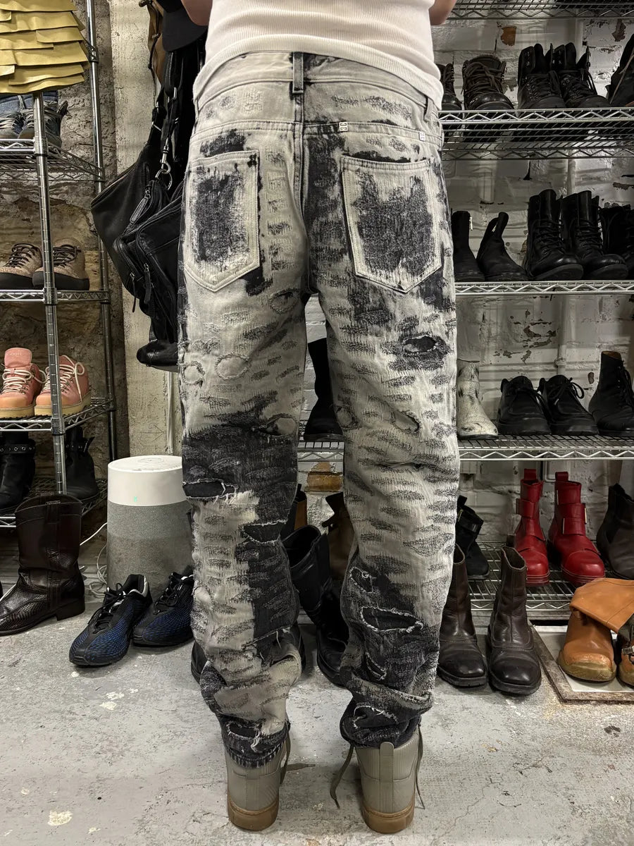 AW2022 Givenchy Distressed Monochrome Slim Jeans  CyYYXfb 3
