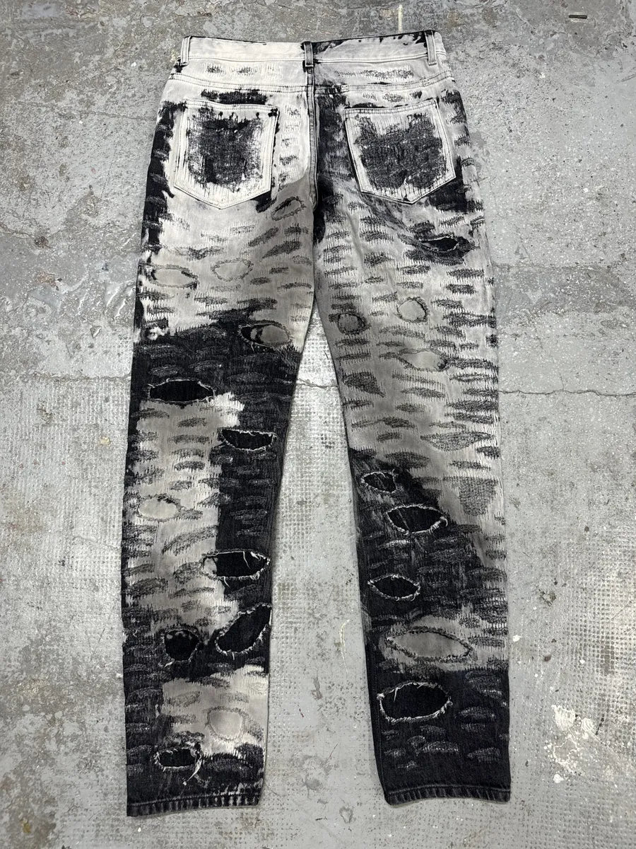 AW2022 Givenchy Distressed Monochrome Slim Jeans  CyYYXfb 4