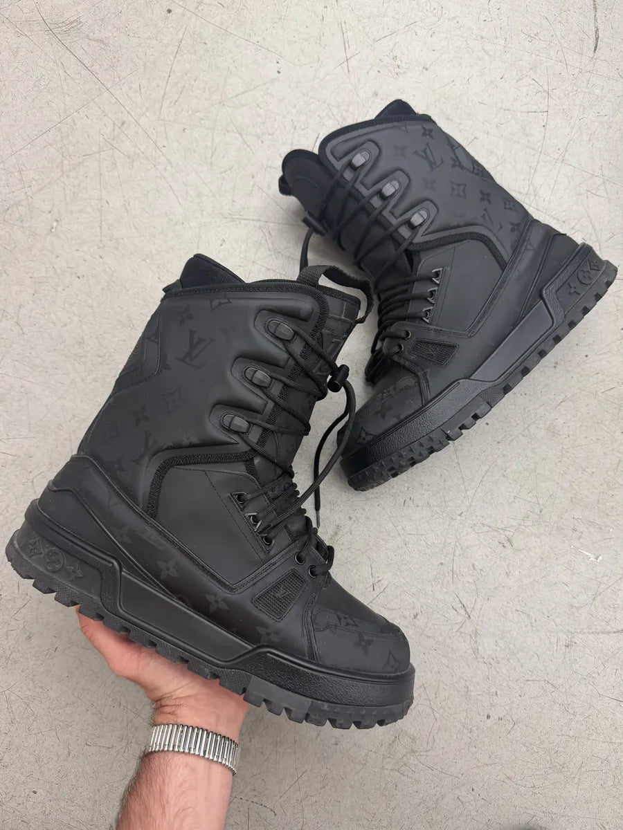 AW2022 Louis Vuitton Black Trainer Snow High Boots HRWEljV 0
