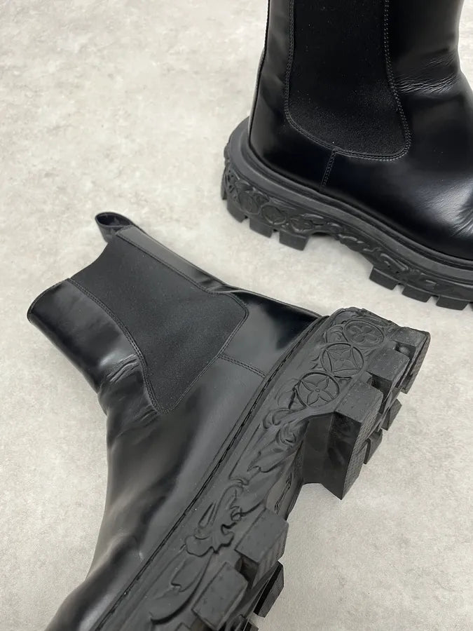AW2022 Louis Vuitton Ornamented Sole Black Boots ZJIwjUl 3