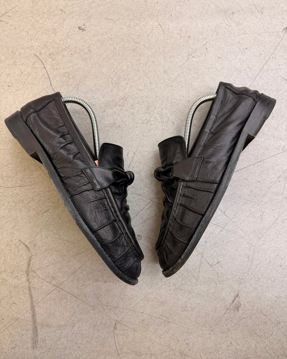 AW2023 Bottega Veneta Black Astaire Leather Loafers by Matthieu Blazy wEUObYG 4