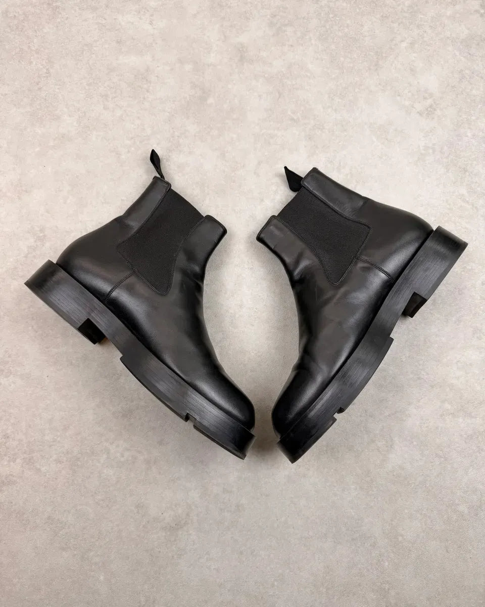 AW2023 Givenchy Black Leather Platform Boots OAdoGzy 3