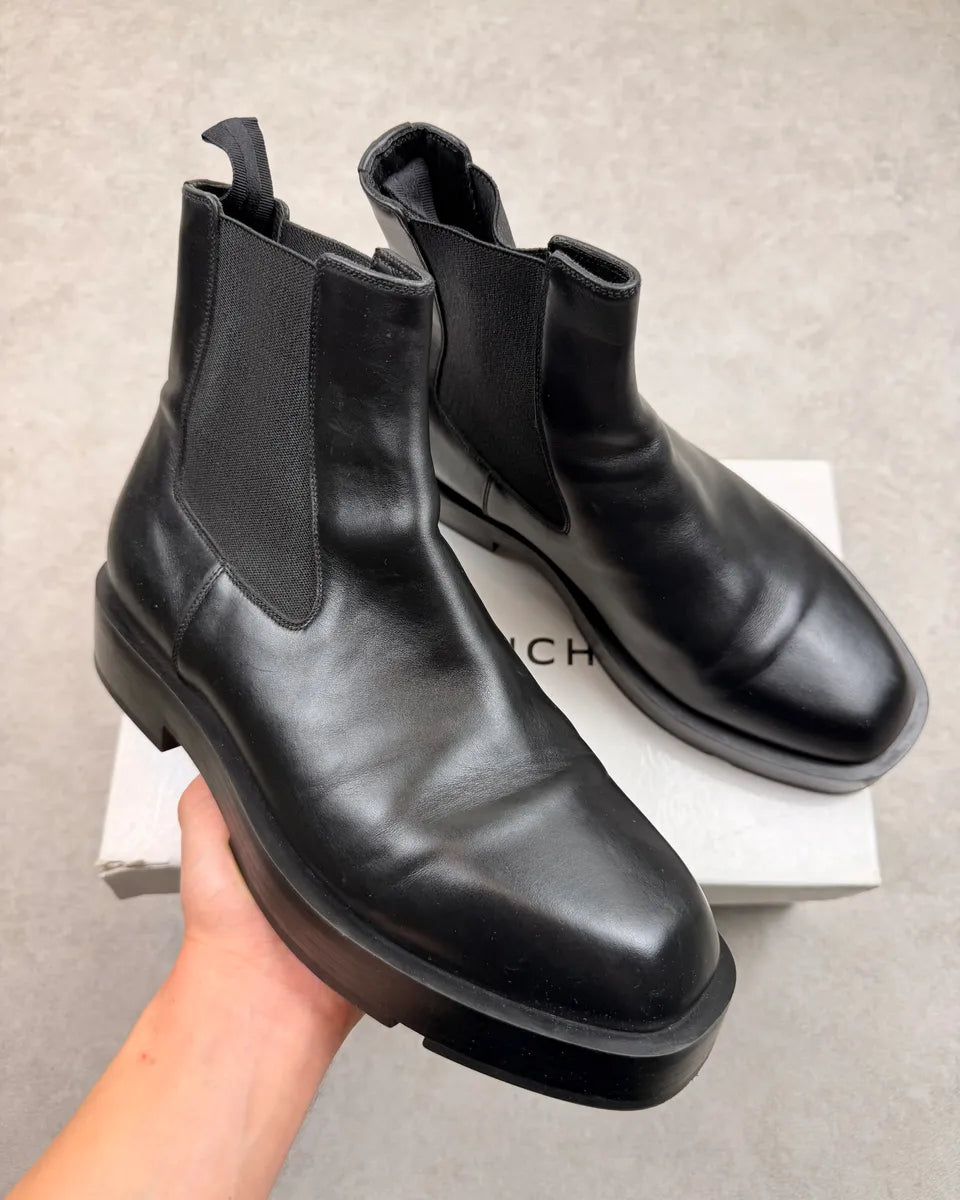 AW2023 Givenchy Black Leather Platform Boots OAdoGzy 0