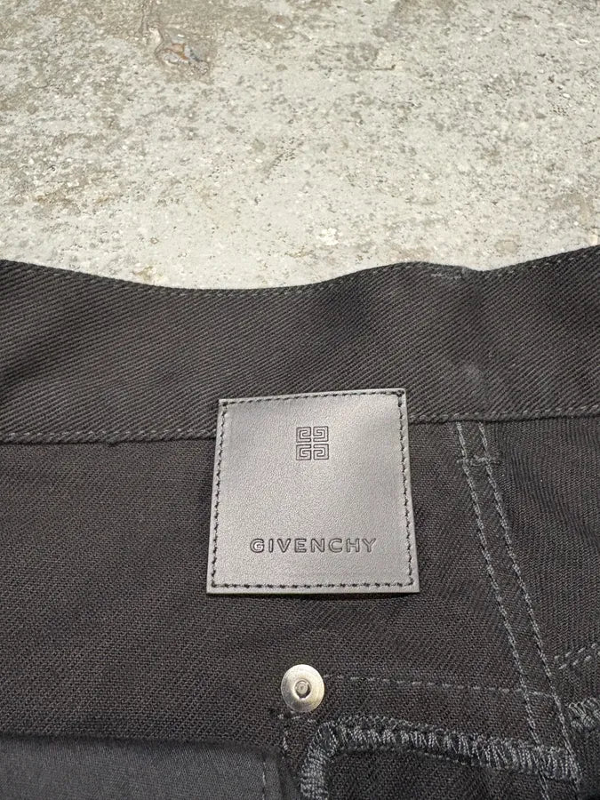 AW2023 Givenchy Black Multi Zips Cargo Pants FByibjo 10