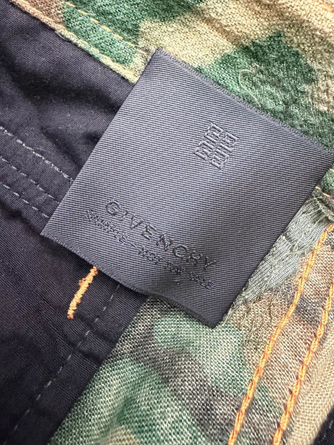AW2023 Givenchy Sample Boro Camo Pants by Matthew Williams DIAunHk 11